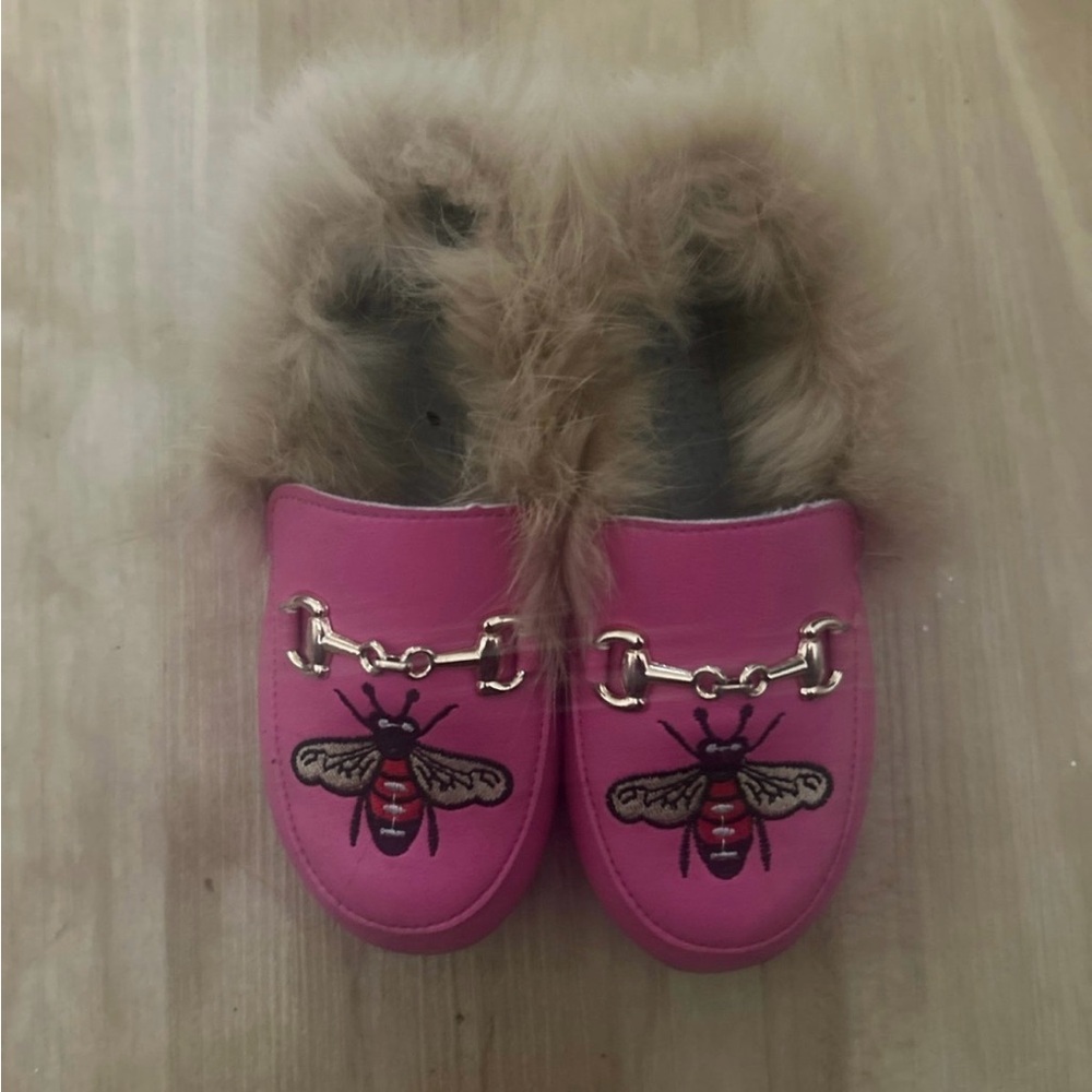 Lola + The Boys Pink Furry Bee Kids Shoes